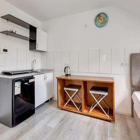 Apartment Pleasant Near Centre *